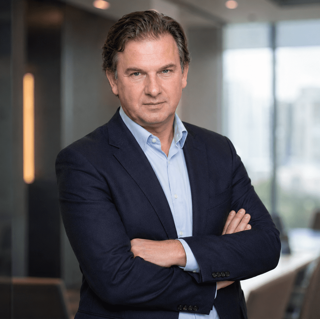 Manolo Beelke, MD, PhD, physician-scientist, fractional CMO and clinical-development strategist.